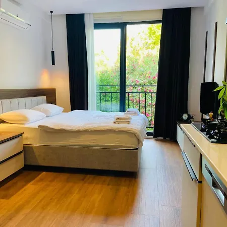 Apartment Black Marin